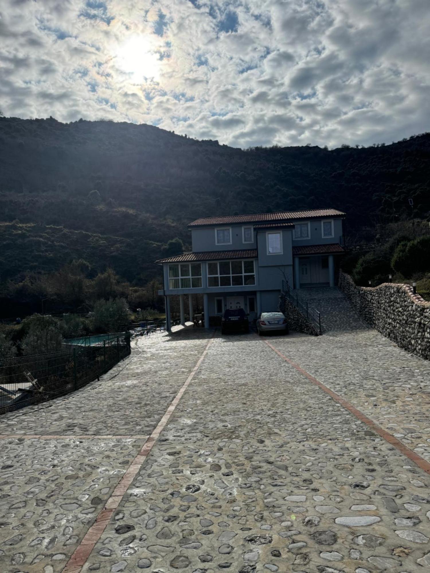 Qyteza Guest House & Camping Shkodër Exteriér fotografie